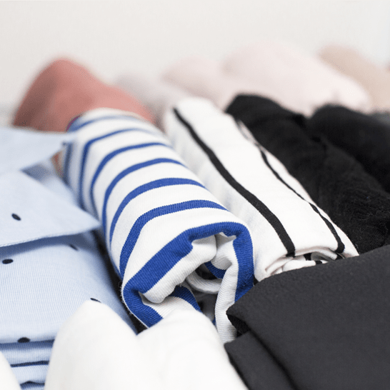 How to organise your closet and sort your clothes.